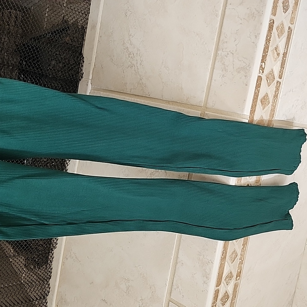 💚 HUNTER GREEN Ribbed Sabrina JUMPSUIT 💚 - Picture 15 of 17